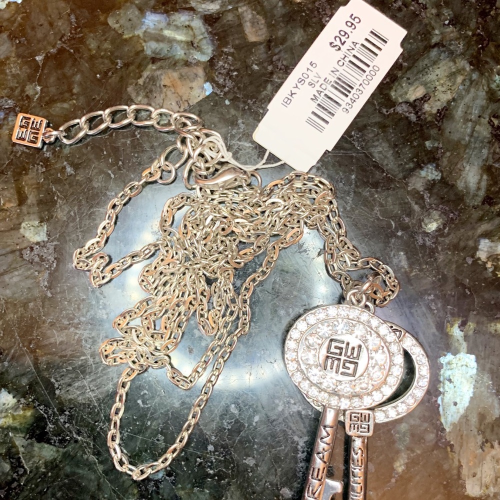 Good work necklace